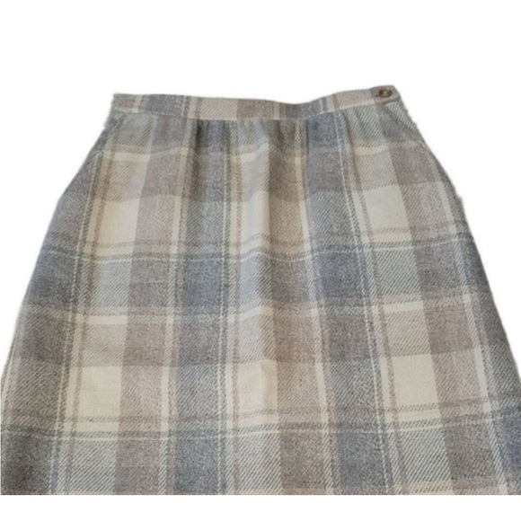 Vintage Plaid Wool Blend A-Line Skirt - Picture 3 of 8